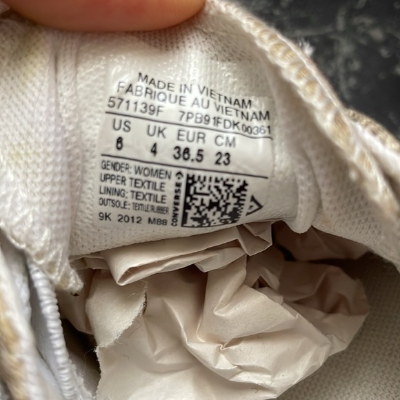 Converse sneakers - Picture 6 of 6